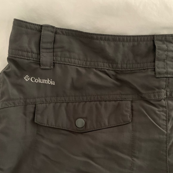 COLUMBIA GRAY OUTDOOR SHORTS WOMENS SIZE 6 - Picture 4 of 7